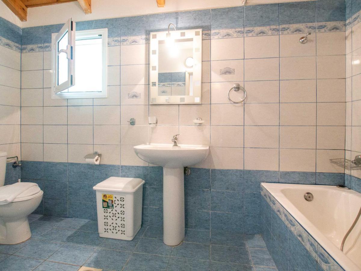 Villa Neptune Livathos  Екстер'єр фото
