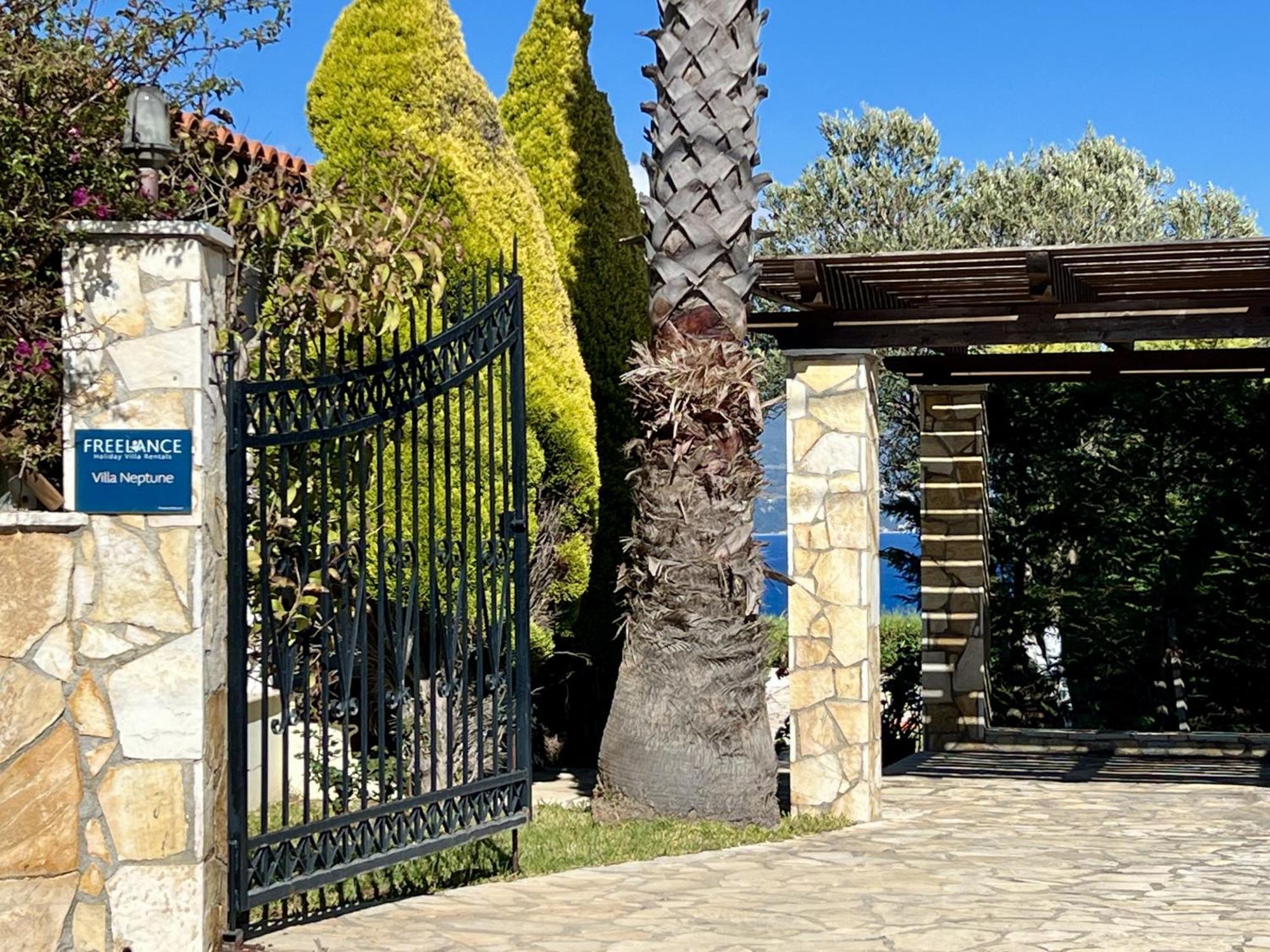 Villa Neptune Livathos  Екстер'єр фото